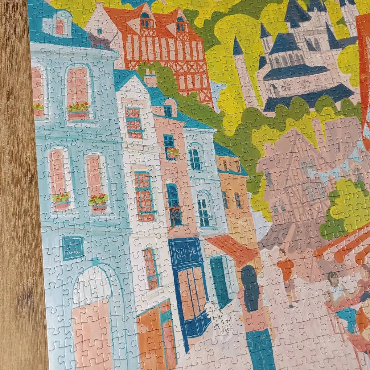 Stroll in Caen 1000 Piece Jigsaw Puzzle | Aparté
