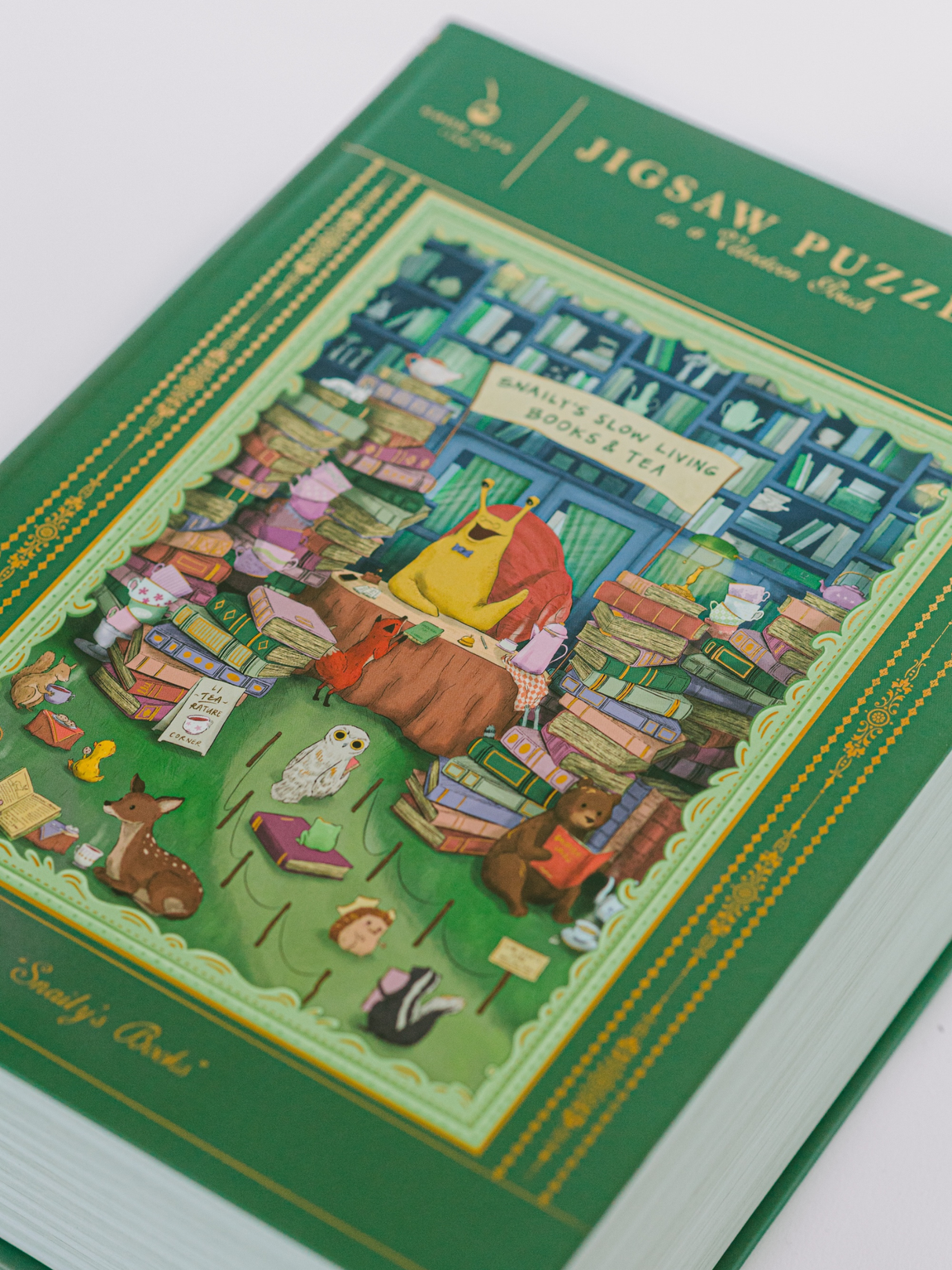 Snaily's Books 1000 Piece Jigsaw Puzzle | Good Juju Ink