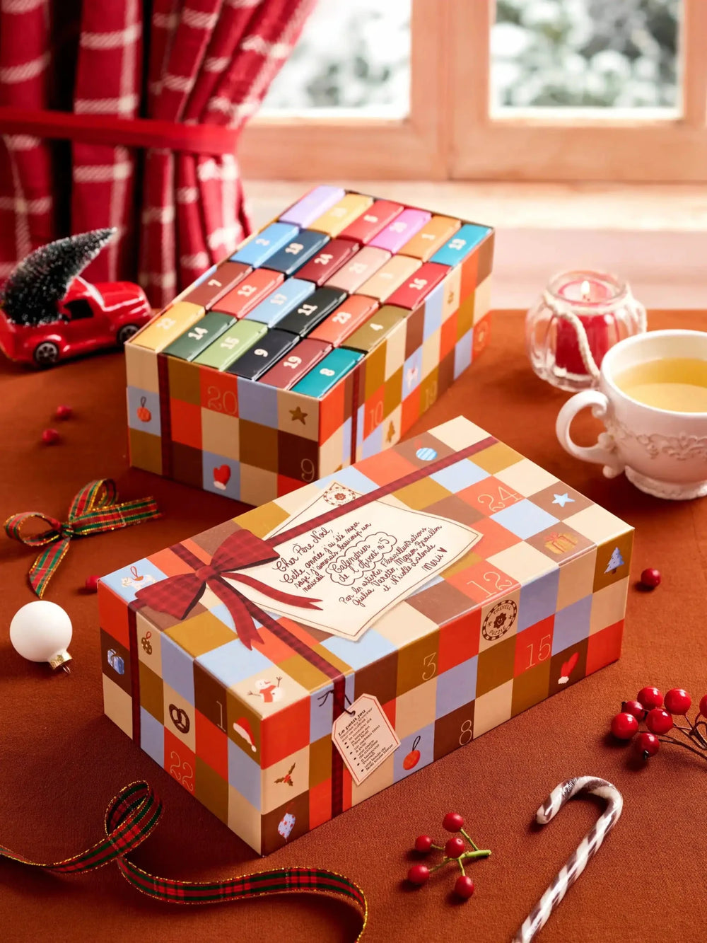 Trevell Advent Calendar Puzzle No. 5 with 24 mini 99 piece jigsaw puzzles in a patchwork box