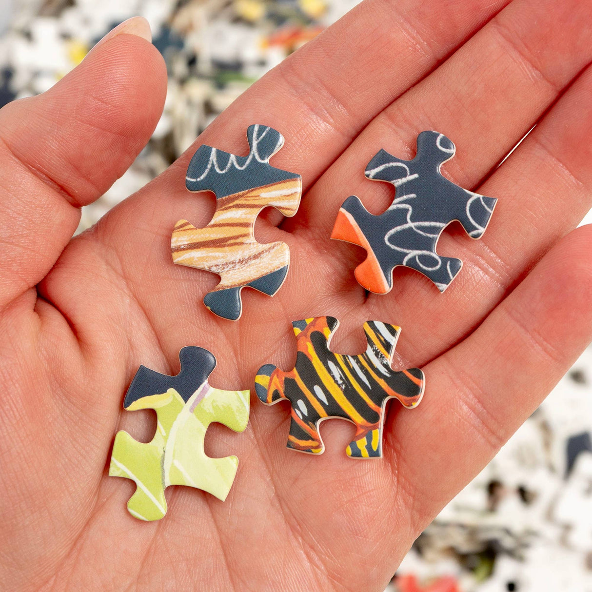 Midnight Flora & Fauna 1000 Piece Jigsaw Puzzle | 1Canoe2 - Jigsaw Puzzles - The Puzzle Center